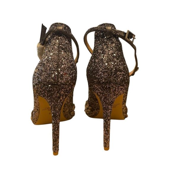 Jewel Badgley Mischka Conroy Metallic Glitter T Strap Heels Silver Size 8.5 - Picture 3 of 6